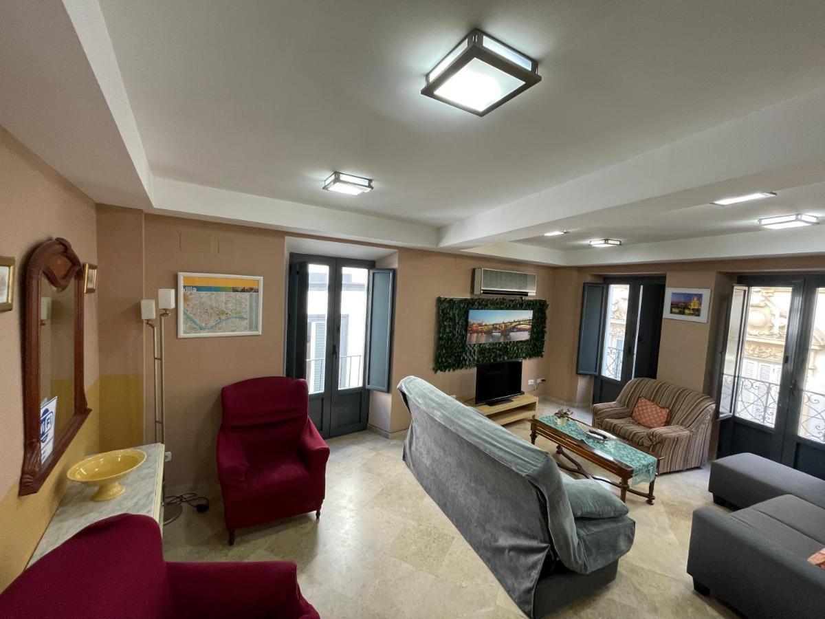 סביליה Duplex Sagasta Apartamentos-Sagasta מראה חיצוני תמונה